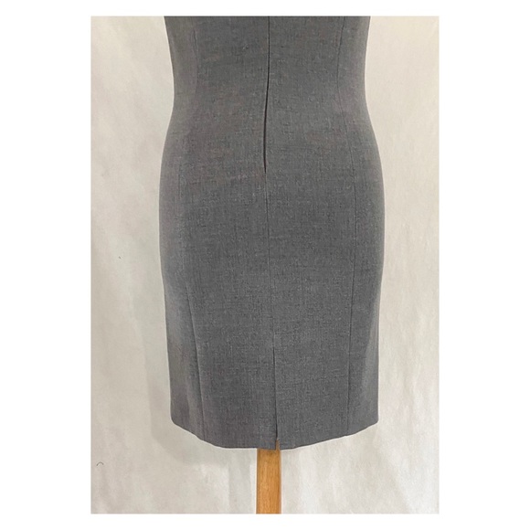 Tahari Sleeveless Scoop Neck Menswear Fabric Dress - Picture 7 of 11